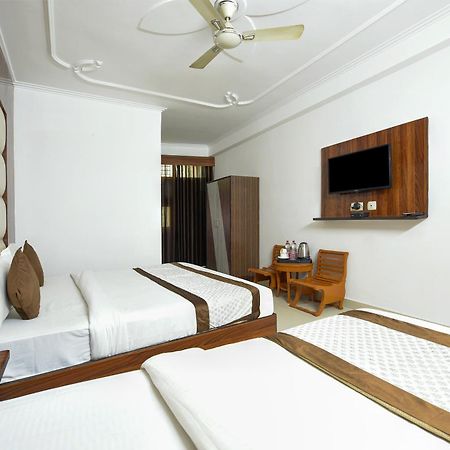 Airport Hotel Kiara - New Delhi Airport Exterior photo