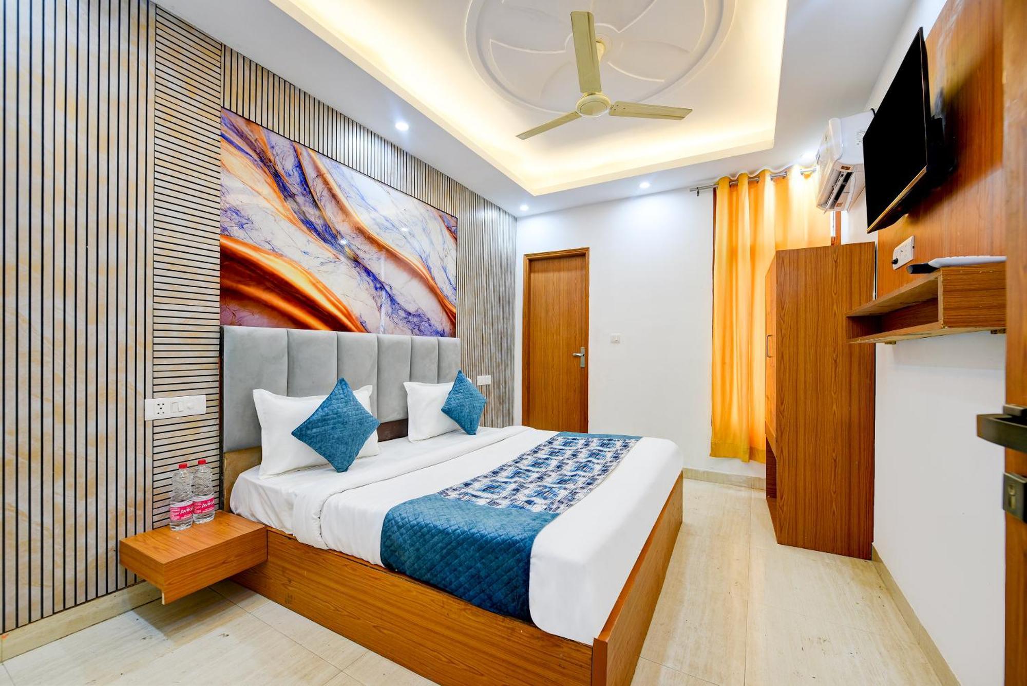 Airport Hotel Kiara - New Delhi Airport Exterior photo