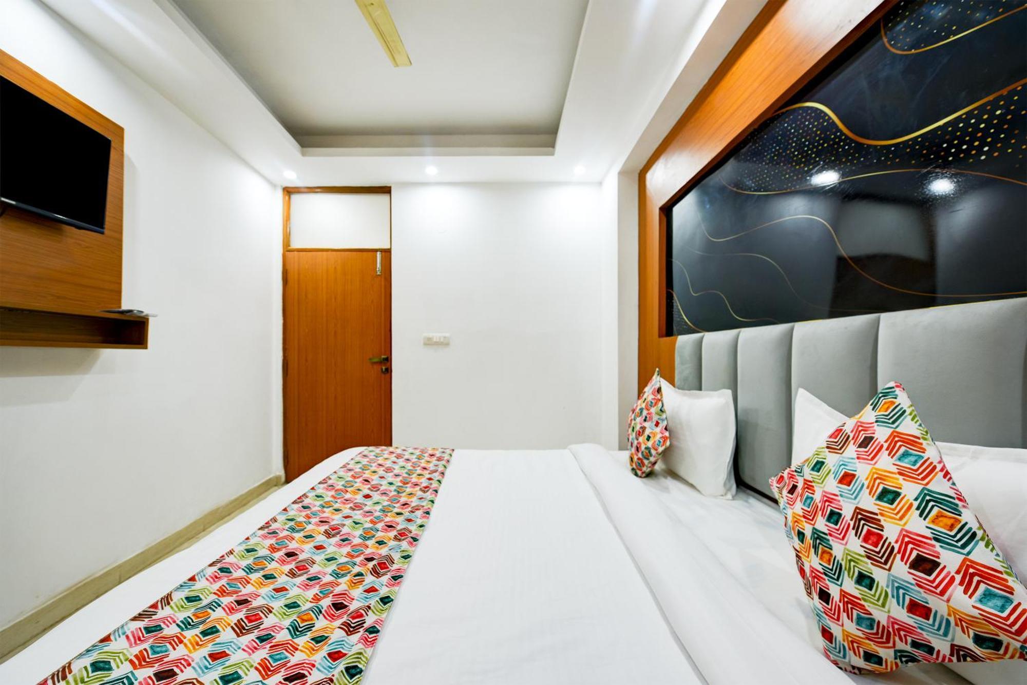 Airport Hotel Kiara - New Delhi Airport Exterior photo