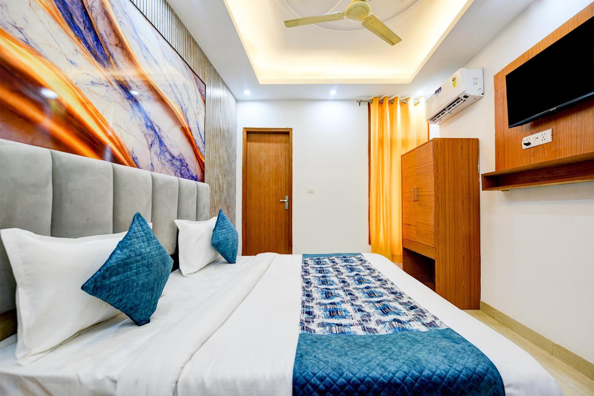 Airport Hotel Kiara - New Delhi Airport Exterior photo
