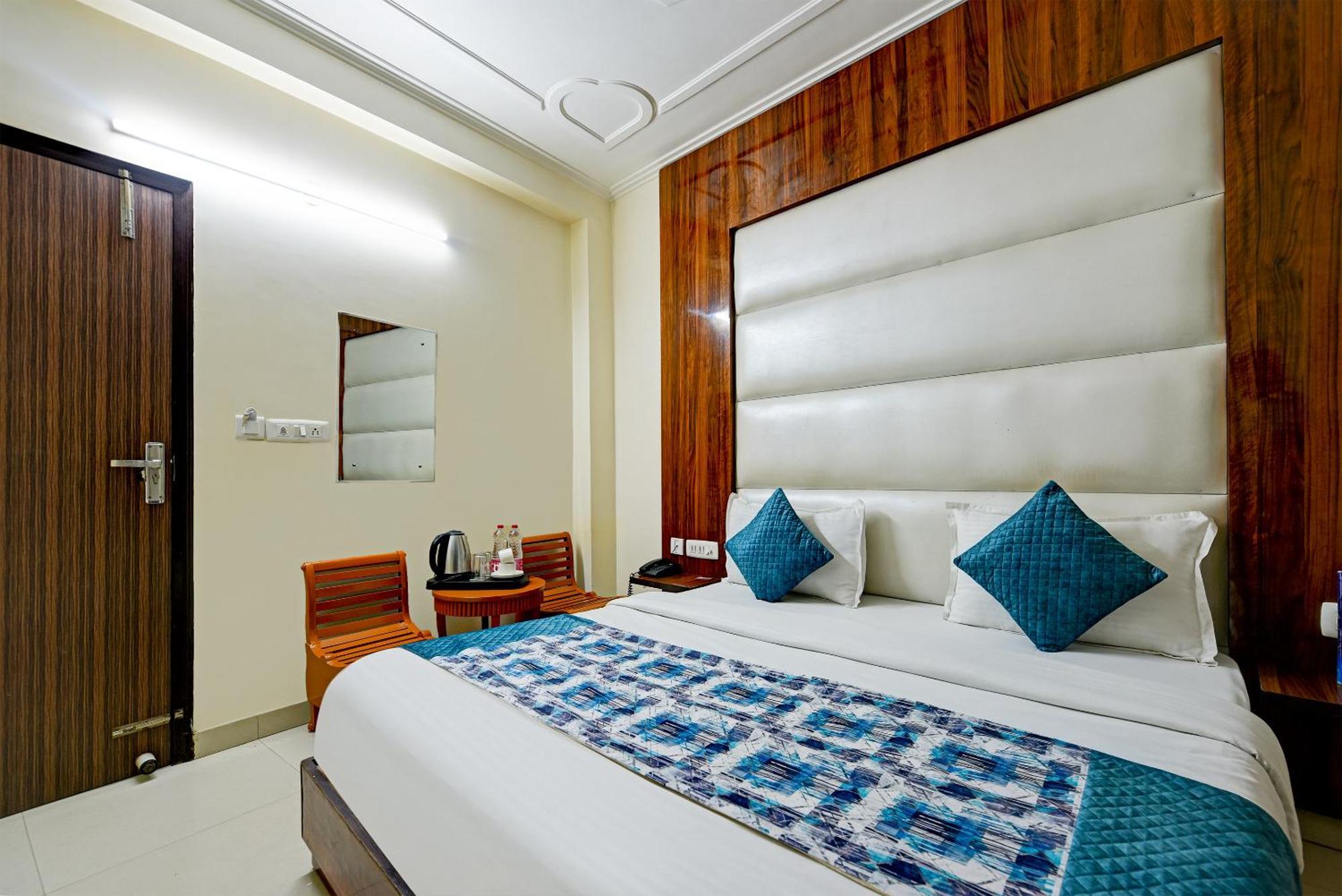Airport Hotel Kiara - New Delhi Airport Exterior photo
