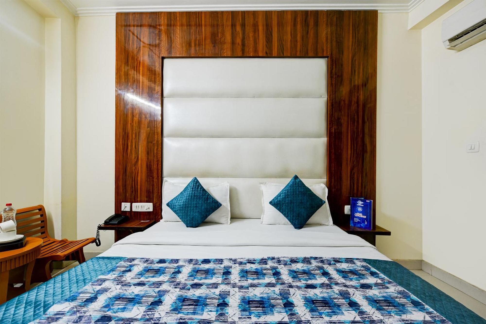 Airport Hotel Kiara - New Delhi Airport Exterior photo